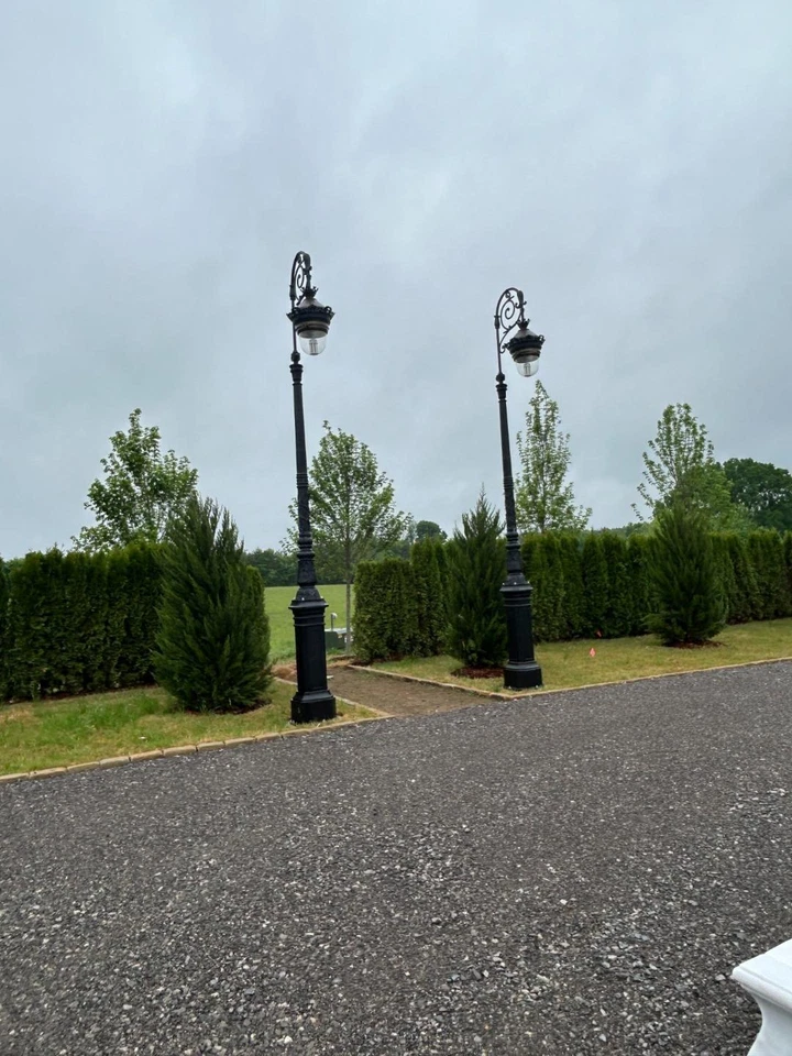 BEAUTIFUL CAST IRON VICTORIAN STYLE OUTDOOR ESTATE STREET LIGHT -LEL5 - Image 1 of 1