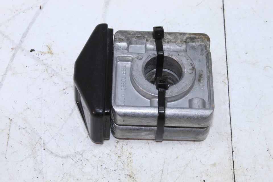 Bloque deslizante trasero Can-am Spyder RS-S SM5 2012 705500770 Foto 1 de 4