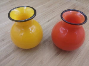 Schönes Paar alte Glaspastenvasen 1 orange 1 gelb - Bild 1 von 6