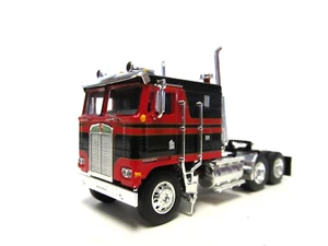 DCP / PRIMERA MARCHA ESCALA 1/64 KENWORTH K-100 TOP PLANO, RAYAS DE PIN DORADO ROJO Y NEGRO - Imagen 1 de 5