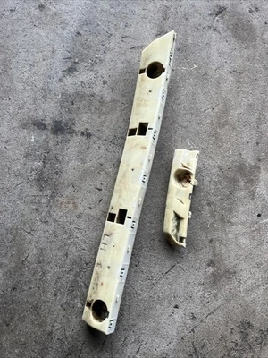 Soporte parachoques trasero Infiniti G37 G35 2008-2014 sedán 85220Jl00B diestro Foto 1 de 3