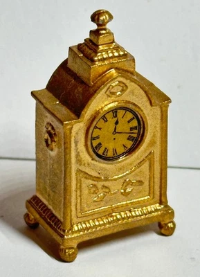 Casa de muñecas miniatura.  Reloj de sobremesa escala 1:12 Foto 1 de 4