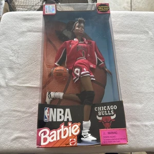Barbie 1998 con licencia afroamericana NBA Chicago Bulls Mattel # 20693 NRFB - Imagen 1 de 11