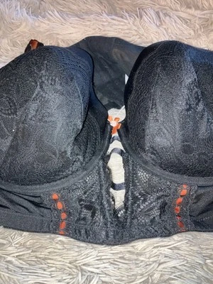 Sujetador Balcones Ligeramente Forrado Lane Bryant - Encaje Negro y Rojo 42DDD RN# 118641 Nuevo Foto 1 de 4