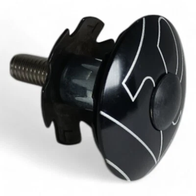 VP Ahead Auriculares Horquilla de Ciclo Estrella Tuerca con Colmillo. Horquillas adecuadas de 1 1/8" Foto 1 de 4