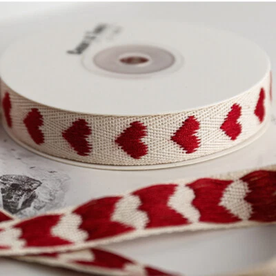 1.6cm Cuore Ricamo Nastro Regalo Torta Avvolgimento Fiocco Decorativo Craft 9M - Immagine 1 di 4