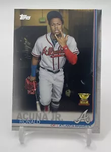 Ronald Acuña Jr. 2019 Topps Image Variation #1 Hand Sign SSP Rookie Gold Cup - Bild 1 von 4
