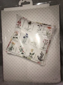 thea gouverneur cross stitch kit 2074 Wild Flower Cushion Front 27 Count Linen - Picture 1 of 3