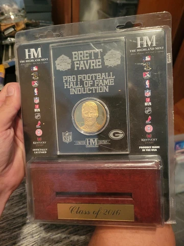Brett Favre highland Mint Hall Of Fame Induction. Greenbay Packers Cover