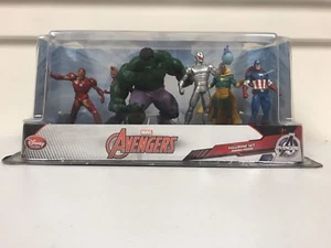 Disney Store - Marvel Avengers - 6 Piece Figurine Playset - NEW - Picture 1 of 12