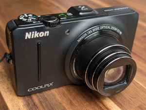 Nikon COOLPIX S9300 16.0MP Digital Camera - Black -Working - Picture 1 of 7