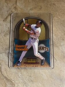 1998 Pacific Crown Collection Barry Bonds In The Cage Die-Cut #15 (Giants)