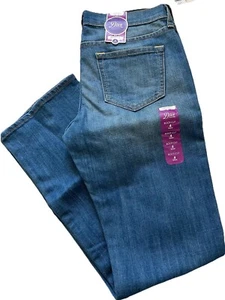 Old Navy Womens Jeans Sz 4 NWT The Diva Low Rise Bootcut - Picture 1 of 8