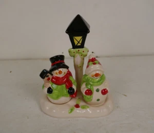 Vintage Snow Man w Streetlight S & P Shakers Christmas  5" tall - Picture 1 of 4