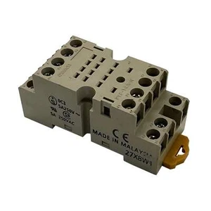 Enchufe de relé delantero Omron 5A 250VAC PYF-14A-N - Imagen 1 de 7