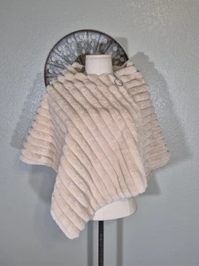 La Fiorentina Plüsch Poncho Cape One Size taupe gerippt asymmetrisch gefüttert - Bild 1 von 7
