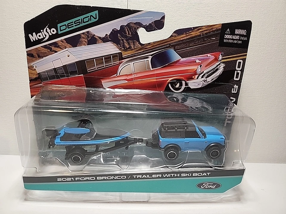 MAISTO DESIGN TOW & GO 2021 BLUE FORD BRONCO W/ TRAILER & Ski Boat Diecast - Image 1 of 1