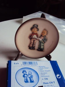 Hummel Miniaturteller " Letzte Ausgabe " Hum 130/T Duett, Sängerpaar - Bild 1 von 1