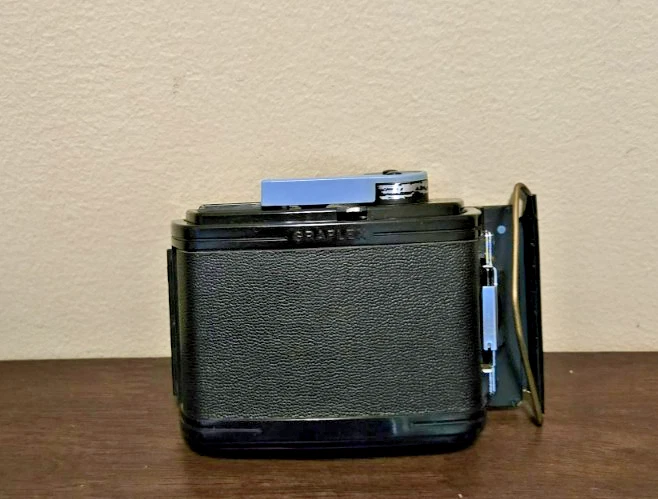 Graflex RH-10 120 Roll Film Back Blue Advance Lever - Vintage -  Pre-Owned - Image 1 of 4
