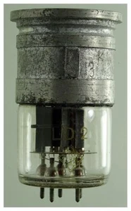 LD2 Triode. Eine Radioröhre von Telefunken. ID23775 - Bild 1 von 3