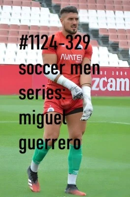 RETRATO MASCULINO #1124-329- Atletas- Futebol Masculino- Miguel Guerrero - Frete Grátis / EUA - Imagem 1 de 2
