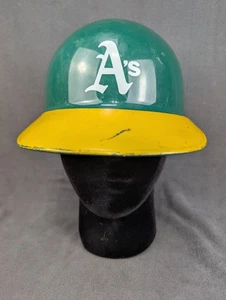 Vintage 1969 Laich Oakland Athletics A's MLB Souvenir Plastic Batting Helmet Hat - Picture 1 of 17