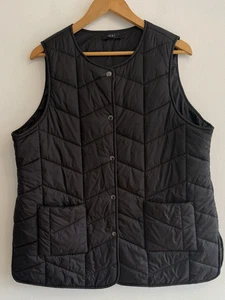 Next Men's Black Lightweight Showerproof Gilet Jacket UK L - Picture 1 of 7