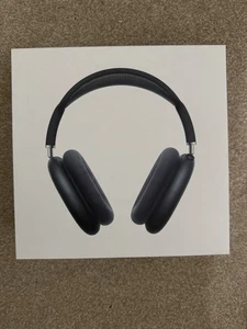 Apple AirPod Maxes Gen 2 USB-C Midnight Black Brand New Sealed - Picture 1 of 7