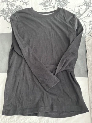 Old Navy Boys Longsleeve Black Tee Size L 10/12 - Image 1 of 2
