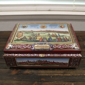 Lebkuchen-Schmidt - Hinged German Tin Festive Chest 2009 Nuremberg 1575 - Picture 1 of 13