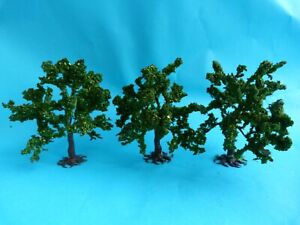 Pour vos dioramas : Faller - Lot de 3 arbres d'occasion hauteur 9 cm