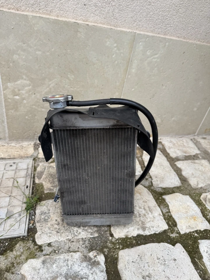 Radiatore SH 350 2021/2022/2023/2024 - Immagine 1 di 2