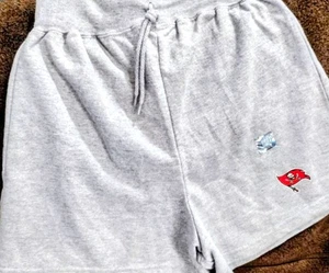 TB BUCCANEERS BUCS Womens Shorts S Small NWT Tampa Bay PUMA - Picture 1 of 6