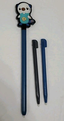 Lápiz óptico Nintendo DS POKEMON BLANCO Y NEGRO 2 OSHAWOTT + 2 bolígrafos pequeños Foto 1 de 4