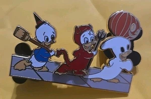 Huey Dewey Louie DEC Le 300 Halloween Pin Neffen Trick or Treat Pin - Bild 1 von 1