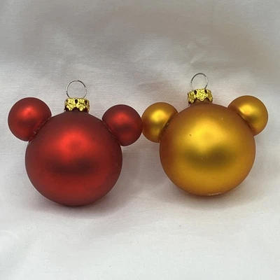 Par de adornos de bola de icono de Mickey Mouse de los parques de Disney World oro rojo par de vidrio ~ juego de 2 Foto 1 de 4