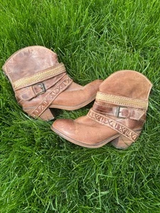 Corral Buckle Ankle Indie Spirit Boots 8M Booties Brown Distressed Leather PB018 - Picture 1 of 11