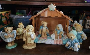 Belén de 8 piezas Enesco Cherished Teddies con pesebre de madera, edredón - Imagen 1 de 3