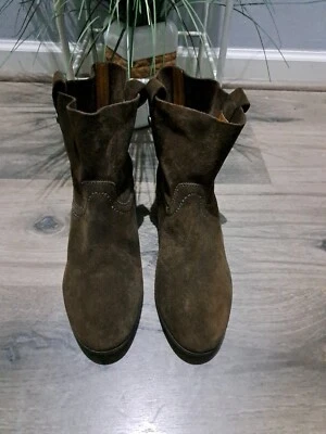 EUC Frye & Co ботинки женщин 9 коричневый кожаный замши Sarah шорты лодыжки Western - Изображение 1 из 4