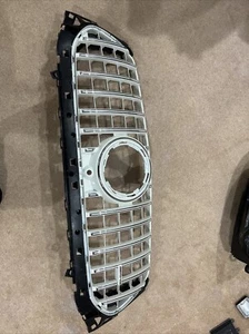 2019 2020 2021 2022 2023 Mercedes Benz GLE350 GLE450 GLE53 AMG OEM GRILLE - Picture 1 of 14
