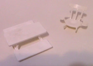 Hasbro Weebles WHITE patio Furniture 1974 Vintage Chair and Picnic Table - Picture 1 of 4