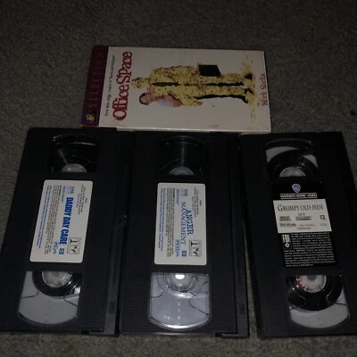 Office Space (VHS, 1999), Daddy Day Care, Grumpy Old Men Anger Management Tapes Foto 1 de 4