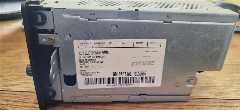 Аудиооборудование радио UC6 Opt Uqa подходит для 05–07 ISUZU ASCENDER 1729271 - Изображение 1 из 4