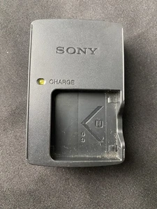 Authentic Sony BC-CSN Battery Charger For NP-BN NP-BN1 Camera Batteries - Picture 1 of 3