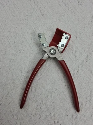 Vintage Texan Nut Sheller by York Nut Sheller Co. Inc. Red Handles  - Image 1 of 2