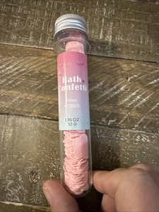 Skip The Spa Bath Confetti Pink Roses - Picture 1 of 5