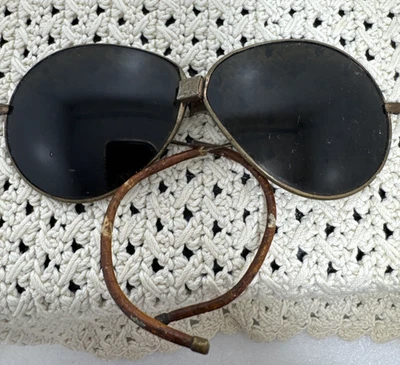 复古军用飞行员飞行员折叠 Sun-Pruf 太阳镜 1940 年代免运费 — 第 1/4 张图片