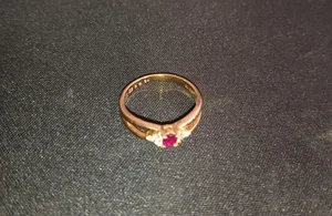 Beautiful 18k Ring With Diamonds And Ruby Size 5.75 .24 Ct - Picture 1 of 14