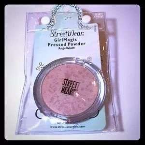 NEW Revlon PRESSED POWDER COMPACT Street Wear Girl Magic AngelGlam Shimmery Soft - Picture 1 of 4
