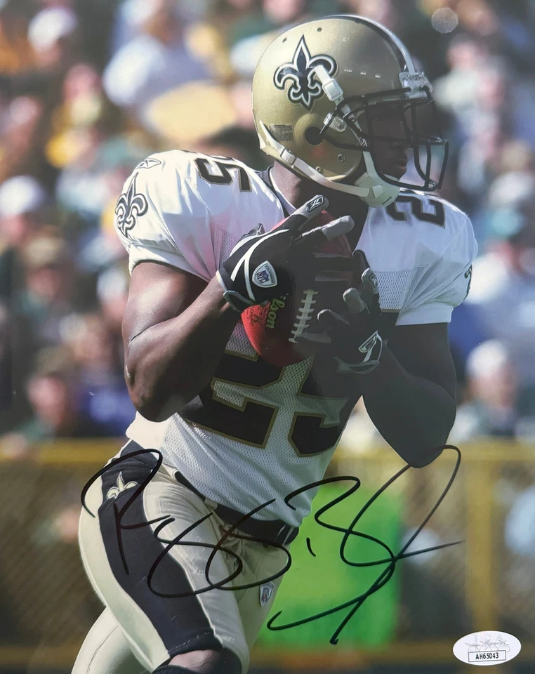 Reggie Bush New Orleans Autographed Photo 8x10 JSA - Изображение 1 из 1